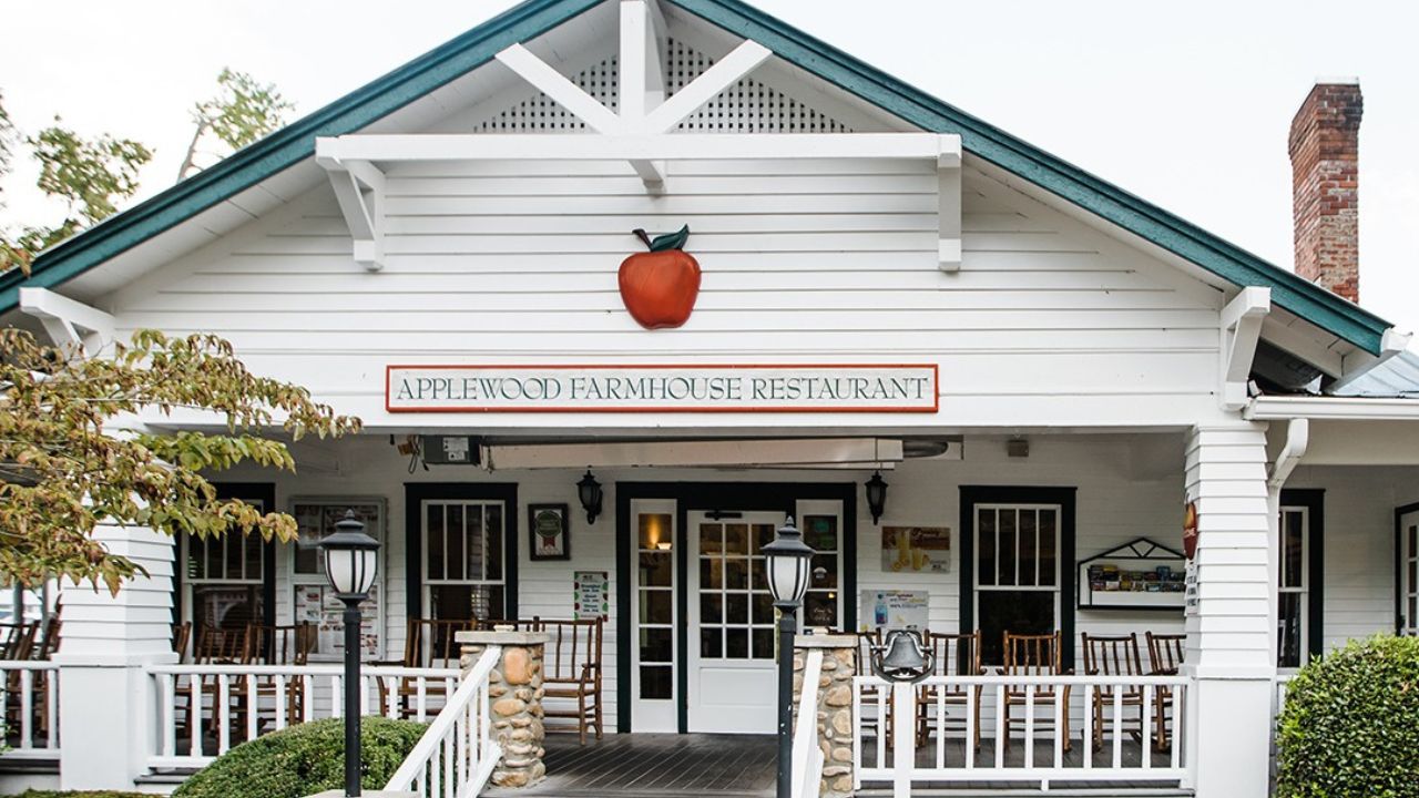 A family-run restaurant serving traditional Southern cuisine.