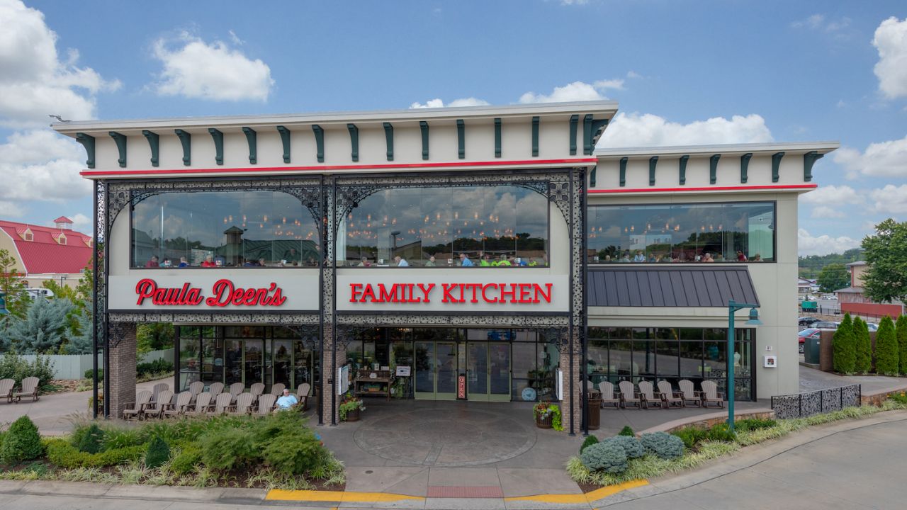 The Island in Pigeon Forge: 5 Restaurants You Won't Want to Miss