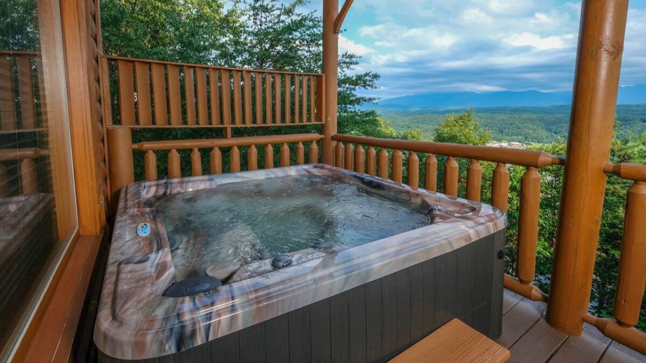 4 Reasons to Book Direct with Colonial Properties