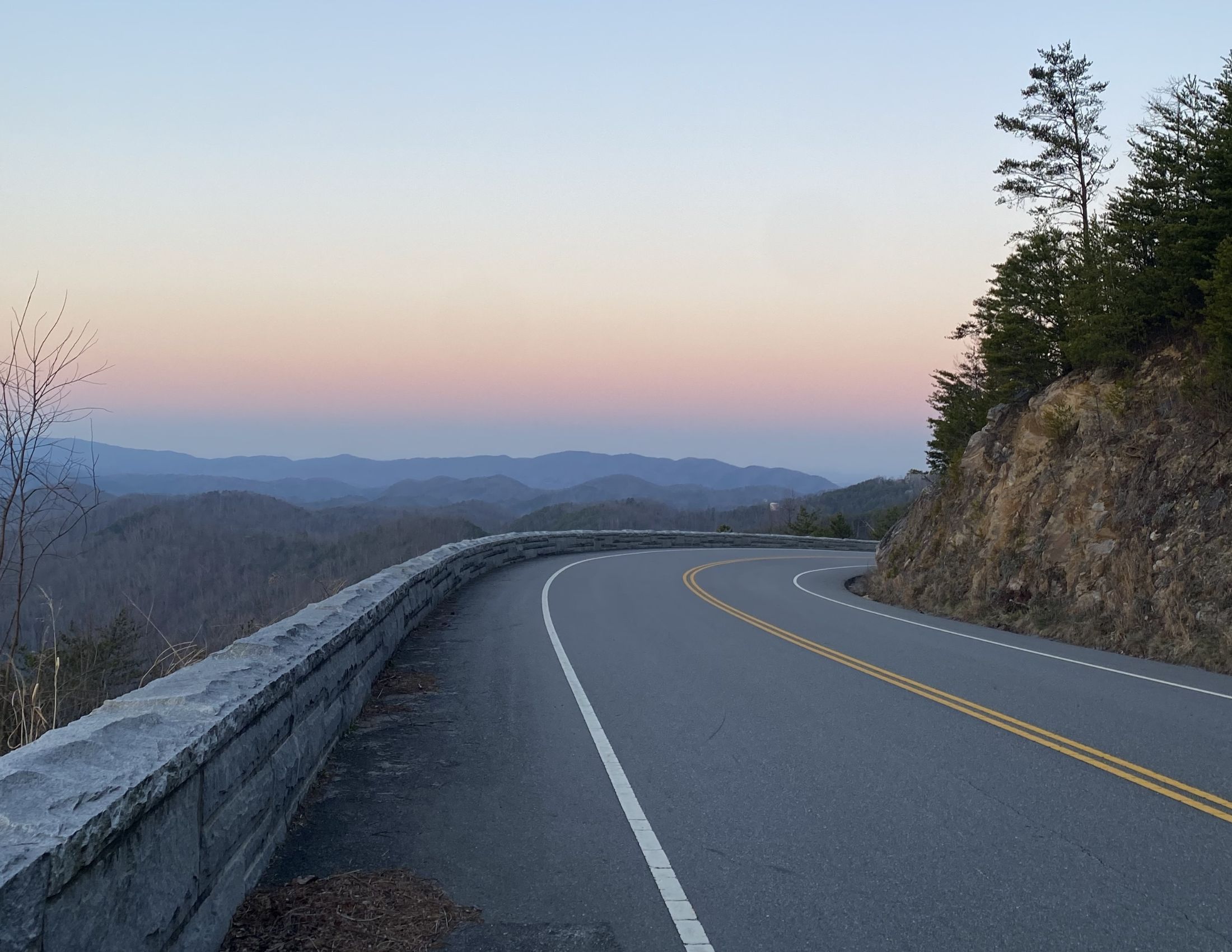Foothills Parkway: Scenic Drive with Stunning Views in the Smoky Mountains