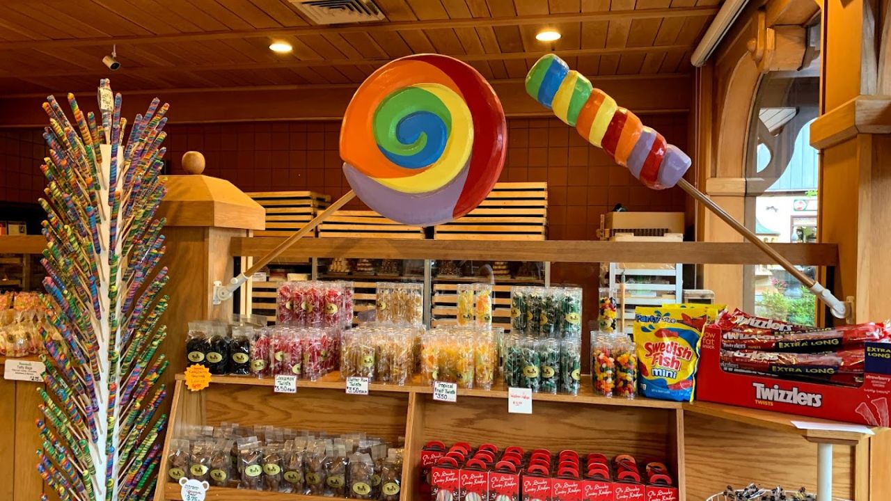 Sampling Gatlinburg's Candy Shops