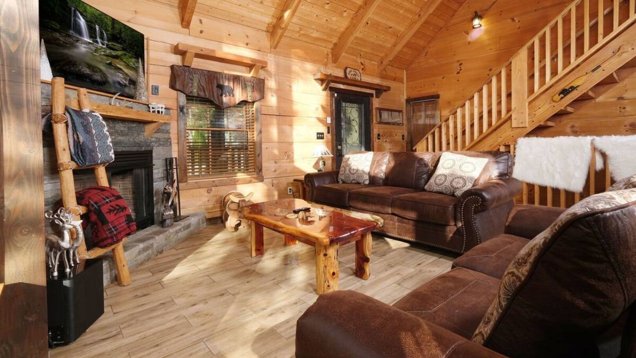 Top 5 Luxury Cabins in Gatlinburg for a Relaxing Fall Getaway