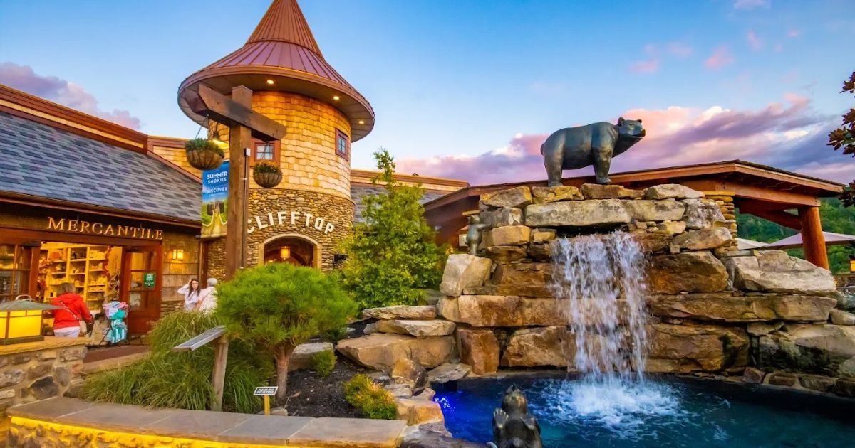 9 Best Restaurants in Gatlinburg to Celebrate Memorial Day Weekend