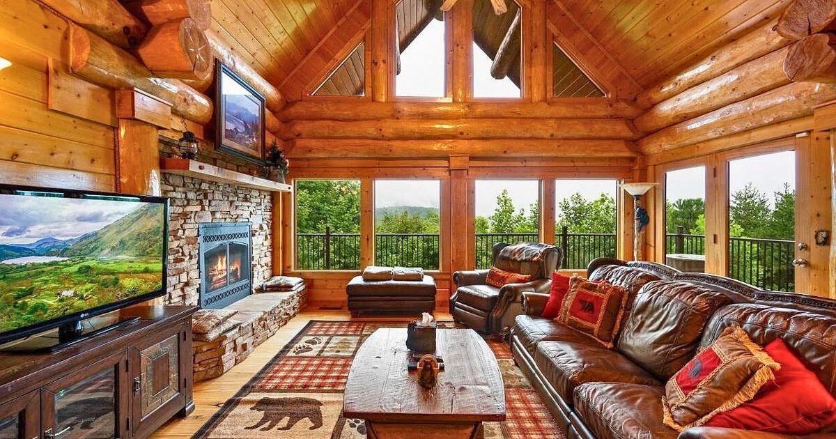 The Best Cabins for a Cozy Spring Weekend in the Smokies