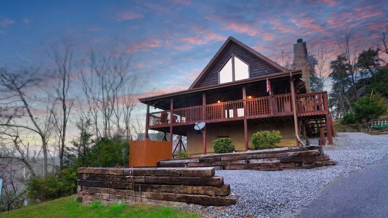 Top 4 Douglas Lake Cabin Rentals for Your Ultimate Retreat