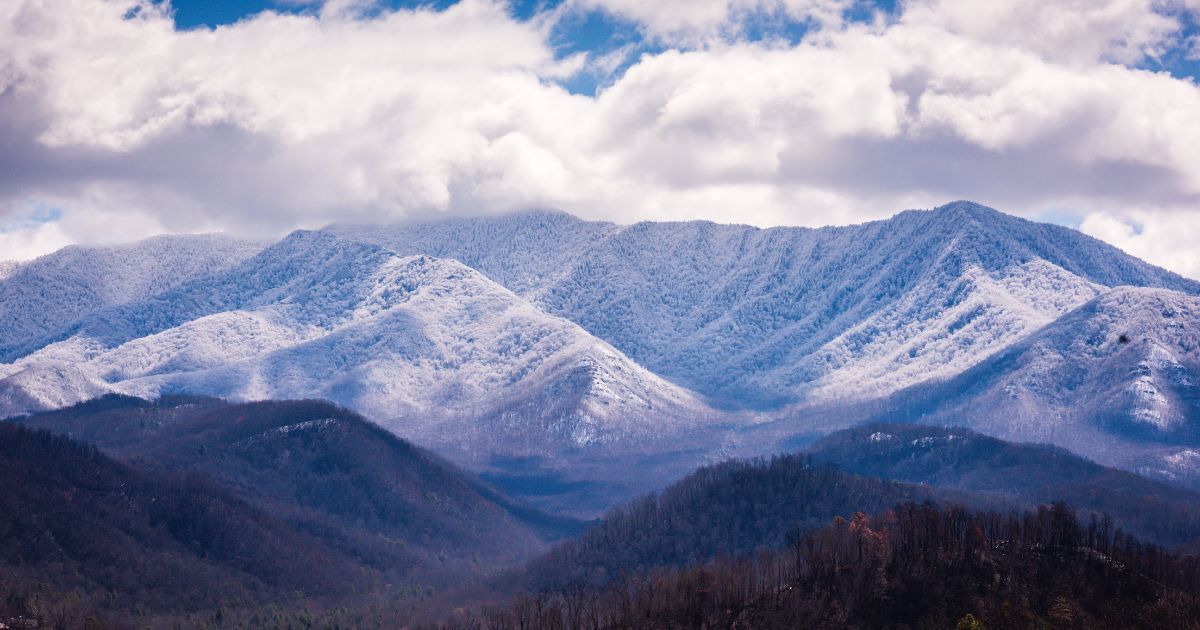 A Snowy Valentine’s Day in the Smoky Mountains: Things to Do