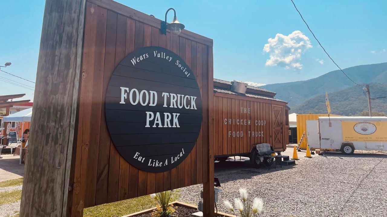 The Incredible Food Truck Park in Wears Valley
