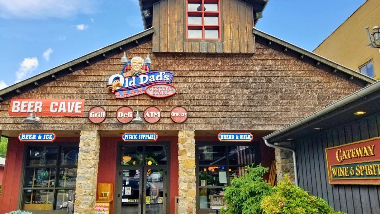 6 of the Best General Stores in Gatlinburg and Pigeon Forge