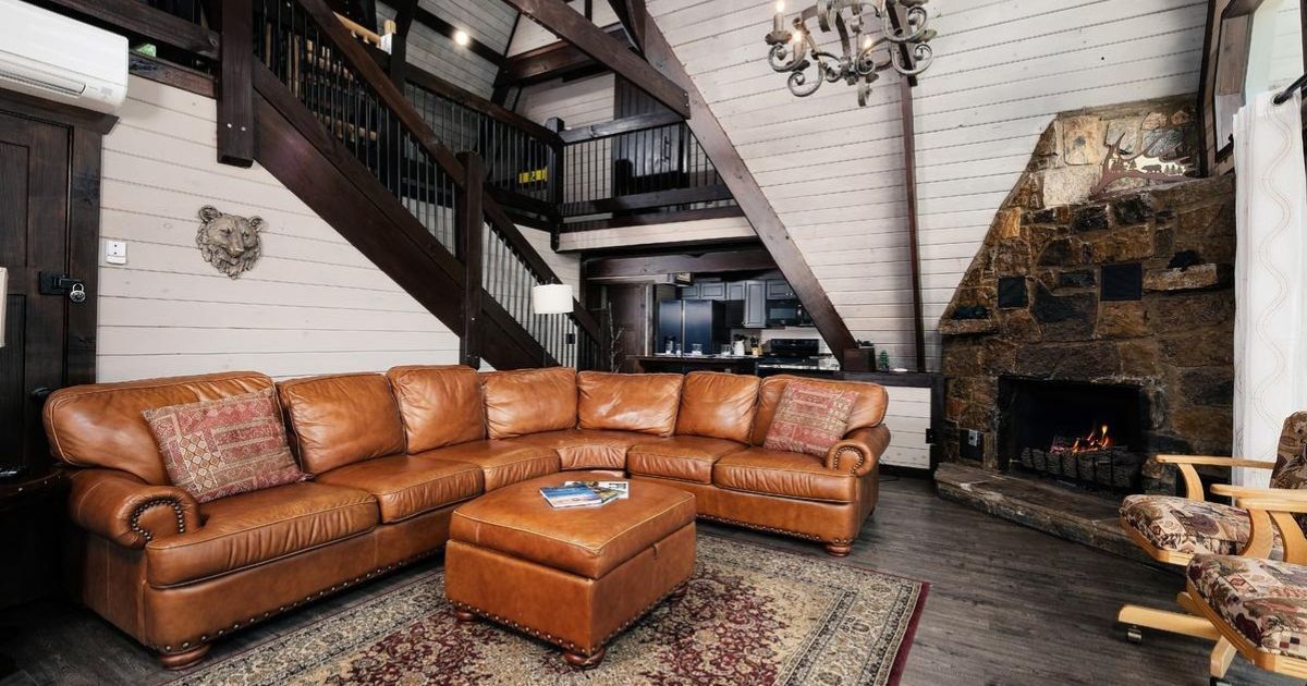 6 Features Every Couple Will Love in Our Gatlinburg Cabins for 2