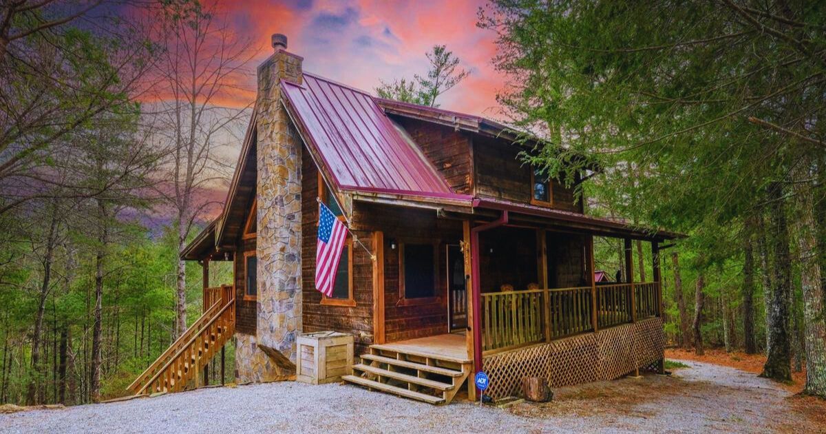 5 Amazing Pet-Friendly Cabins in Pigeon Forge, TN That Your Dog Will Love