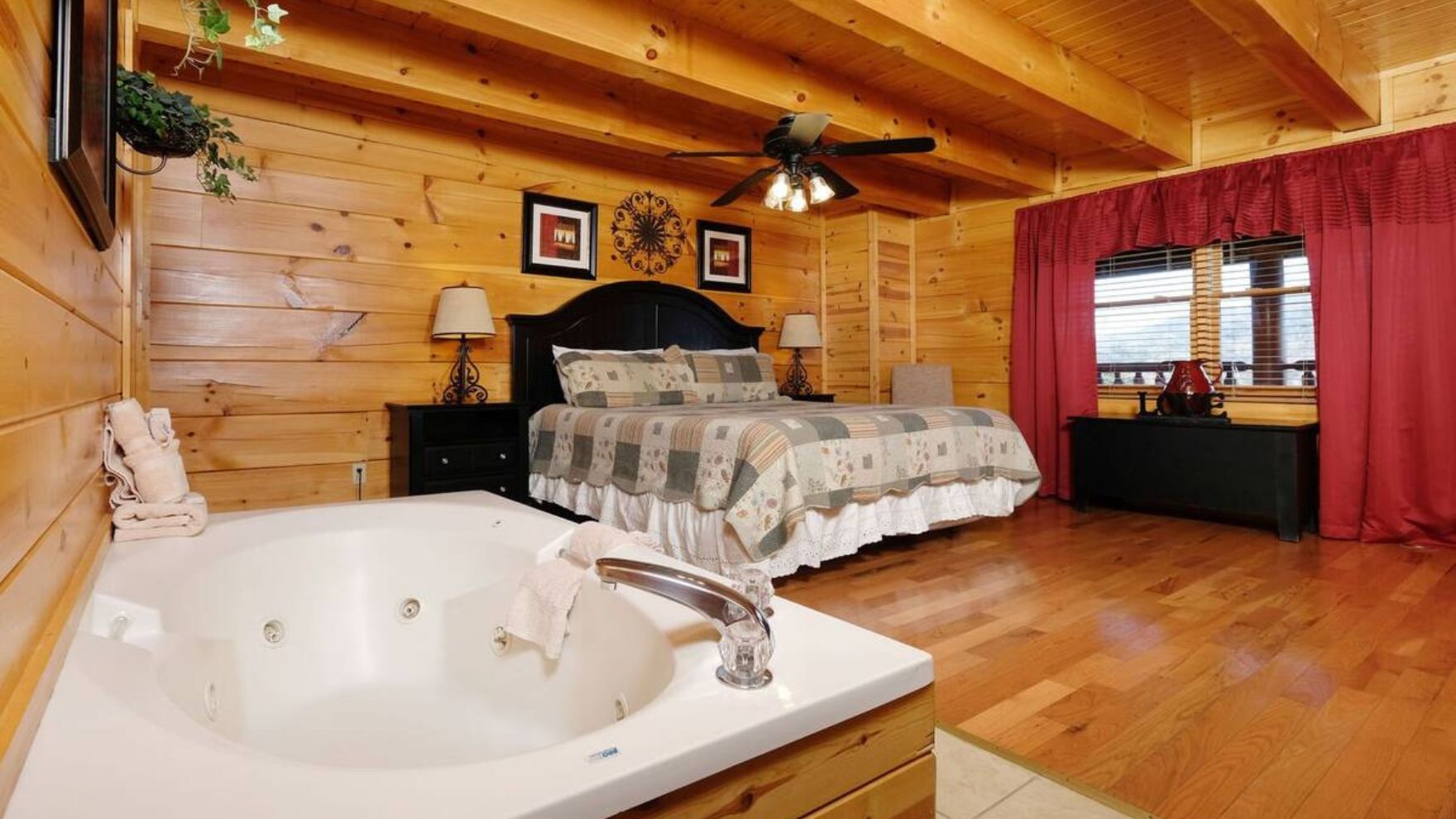 The 10 Best Cabins for Couples in Pigeon Forge