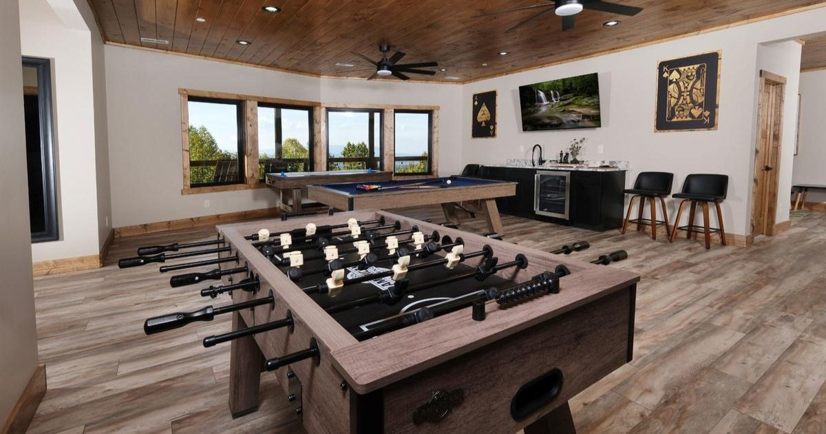 Gatlinburg, TN Cabin Rentals with Game Rooms: Fun for the Whole Family