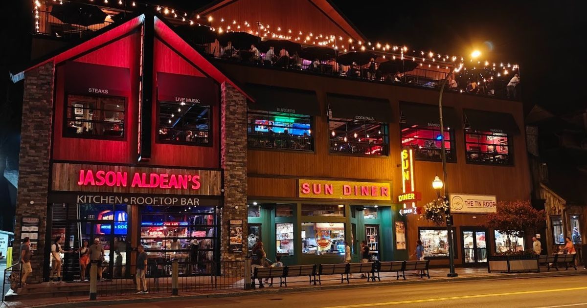 Top 5 Celebrity Owned Restaurants in Gatlinburg and Pigeon Forge