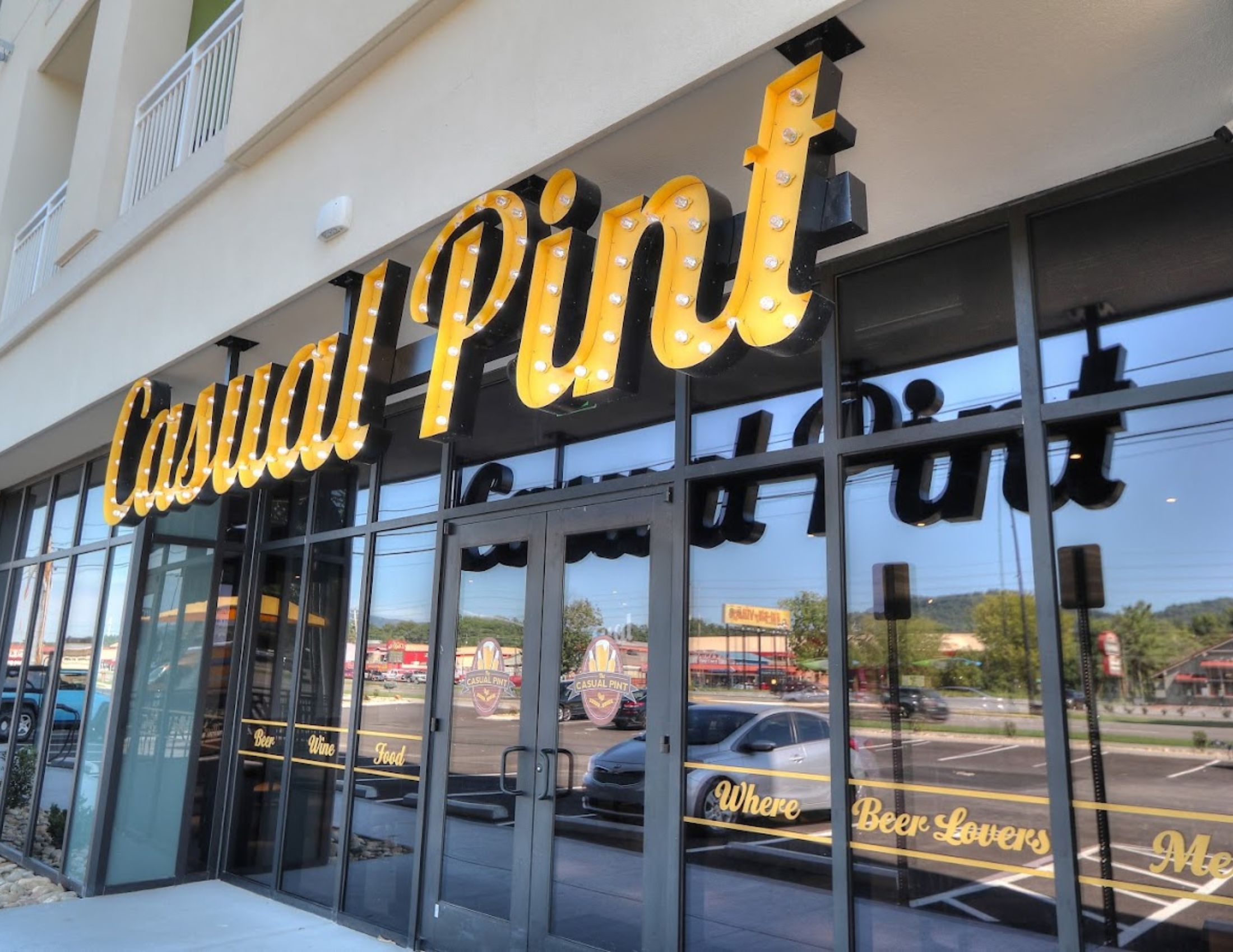 The Casual Pint Pigeon Forge